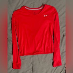 Cropped Nike Dri-fit Shirt